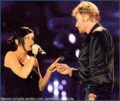 Quelle chanson chanta-t-elle avec Johnny en 2003 ?