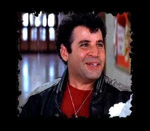 Quel acteur jouait le rle de Sonny, il est le seul des T-Bird  ne pas sortir avec une Pink Lady ?