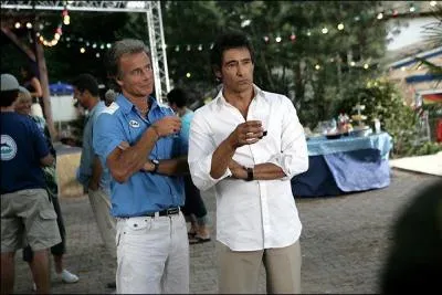 Dans ce film, son personnage se nomme Michel Saint Josse