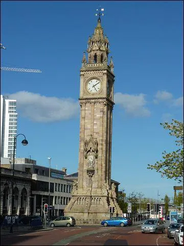 L'Albert Clock de Belfast penche visiblement. Pour quelle raison ?