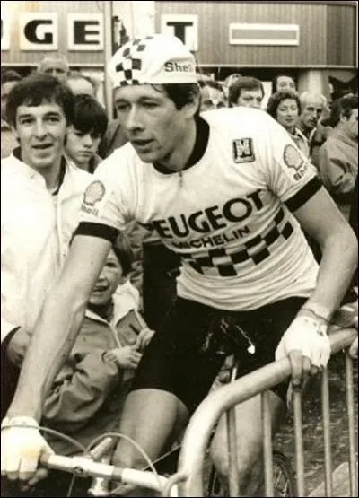 Maillot jaune du tour; il abandonne sur chute :