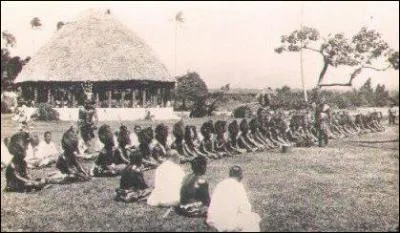 C'est dans cette le que Stevenson trouve enfin son havre de paix, et c'est aussi l qu'il trouvera la mort. Il s'agit de... ?