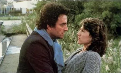 Dans ce film, son personnage se nomme Frank ... .