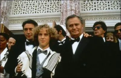 Dans ce film, son personnage se nomme Maurice Bettoun ... .