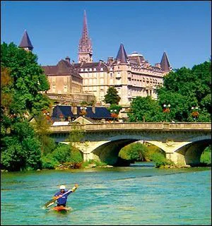 Qui sont les habitants de Pau ?