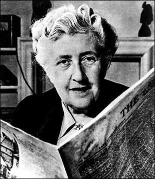 Je suis cr(e) par l'crivain Agatha Christie comme dtective amateur(trice).