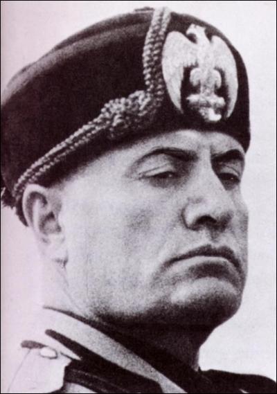 Benito Mussolini est le fondateur du...