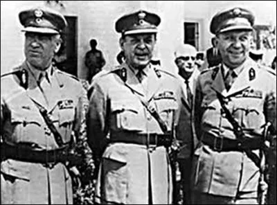 La Grèce aussi a connu la dictature de 1967 à 1974. Elle était alors dirigée par une junte de...