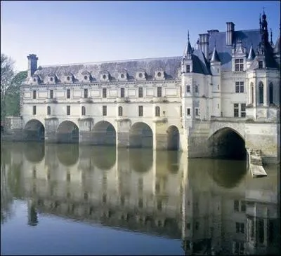 Cette rivire qui prend sa source dans la Creuse est un affluent de la Loire. De 1940  1943 la ligne de dmarcation suivait son cours sur 120 km. A Chenonceau, le chteau enjambe ses eaux. C'est :