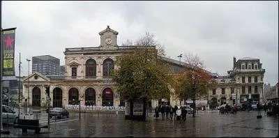 Avec ses 16 millions de voyageurs annuels , elle est la gare rgionnale la plus importante de France. Je suis la gare de ?