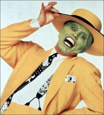 Dans quel film un modeste employ timide se transforme en personnage ignoble lorsqu'il revt un masque ancien aux pouvoirs surnaturels ?