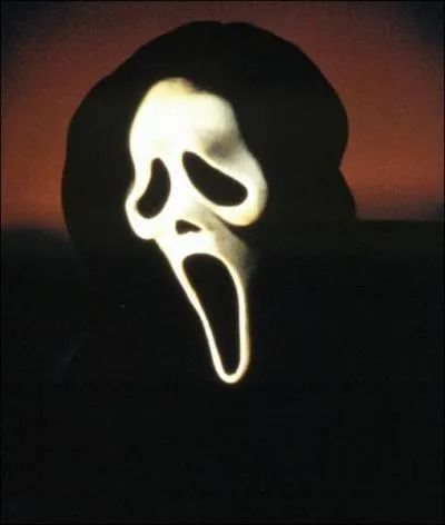 Quel est le titre de ce film o un psychopathe masqu terrorise une bande d'adolescents ?