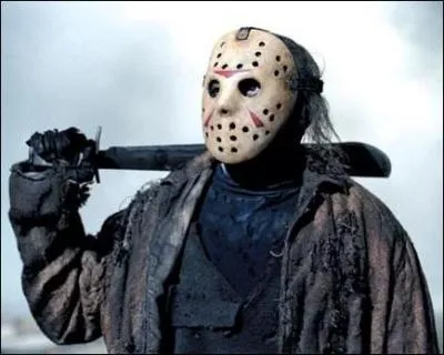 Comment s'appelle ce srial killer au masque de hockey dont l'arme de prdilection est la machette ?