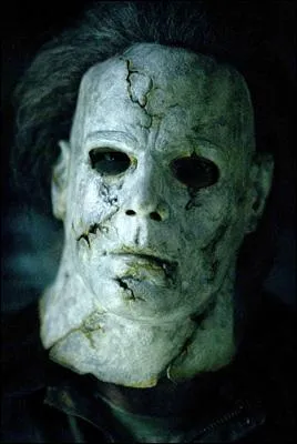Dans quel film Michael Myers, un jeune psychopathe vad d'un asile psychiatrique, sme des cadavres un jour de fte ?