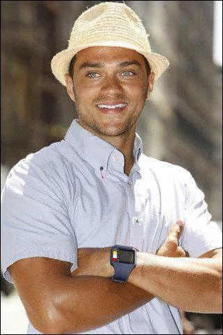 Dans la saison 7, de qui Jackson Avery tombe-t-il amoureux ?