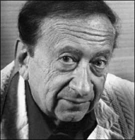 En 1995, il publie comme diteur une compilation des meilleures nouvelles de l'un de ses amis, dcd un an avant. Quel est le nom de cet auteur dont un roman clbre fut adapt par Hitchcock ?