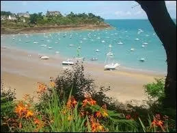 Je vous conseille aussi la visite de la petite ville de Cancale. Quelle est sa spécialité ?