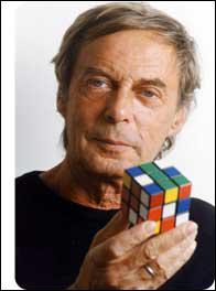 Comment s'appelle le crateur du Rubik's Cube ?