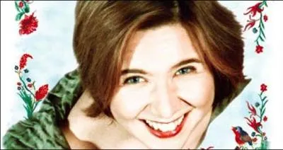 Ne le 7 mars 1964, humoriste et chanteuse, connue pour 'D'accord, mais c'est pas le pire' ou pour 'Tout est perdu'