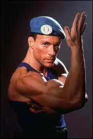 ''La drogue faut pas toucher c'est sérieux ! Moi j'ai touché et j'ai perdu le touch. J'avais plus le feeling de la vie ! Ma brain était à l'envers dans ma tête. La drogue c'est comme ---------------.''