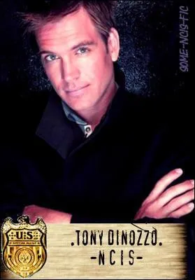 Où Tony fait-il ses études ?