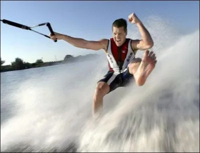 Ski nautique ... .