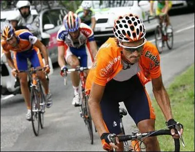 Il perd tout espoir en chutant sur les pavs en 2004 :