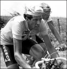 Le maillot jaune sur les paules, il abandonne aprs chute sur le Tour 83 :