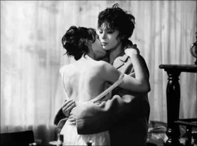 J. G. Albicocco réalise en 1961 un film tiré d'une nouvelle d'Honoré de Balzac où Paul Guers et Françoise Prévost se disputent les faveurs de ''La fille aux yeux d'or'' :