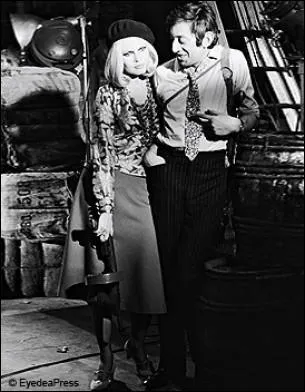 Quels malfaiteurs Serge Gainsbourg chante en 1968 avec Brigitte Bardot ?