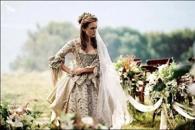 Avec qui Elisabeth Swann devait-elle se marier dans le deuxime ?