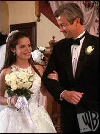 Avec qui Piper se marie-t-elle ?