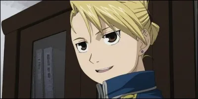 Quelle est la spécialité de Riza Hawkeye ?