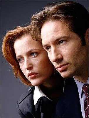 Dans ''X-Files'' , les deux agents spéciaux du FBI sont...