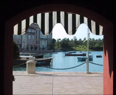 Quel est le pays d'origine de Baou ?