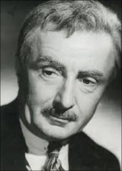 Cet acteur a incarné ''le père tranquille'' , français moyen paraissant soucieux de ses orchidées alors qu'il était le chef d'un réseau de résistants...