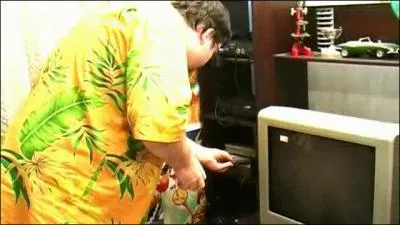 Dans l'pisode De la 2D  la 3D quel est le jeu test en dernier ?