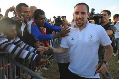 Dans quel club jouait franck Ribery avant le Bayern Munich ,
