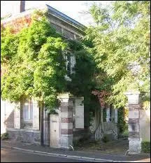 Il y vcut vers 1895 et y cra de nombreux tableaux :