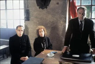 Elle est Hlne Rivire avec Jean Louis Trintignan dans ce film en 1985...