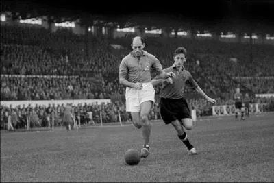 Avec quel club Roger Marche a-t-il jou le plus de matches de Ligue 1 ?