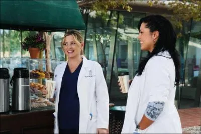 Pourquoi Arizona dit-elle à Callie qu'elle n'a jamais eu la varicelle ?