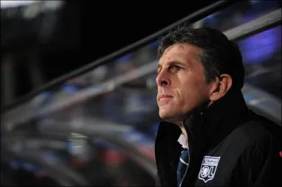 Lors de la saison 2009/2010, quel stade Claude Puel et son quipe atteignent-ils en Ligue des Champions ?