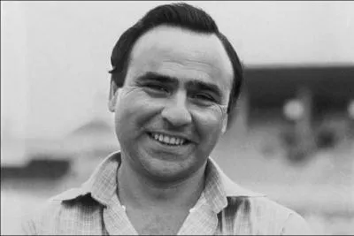 Combien de temps Denis Papas est-il rest sur le banc lyonnais ?