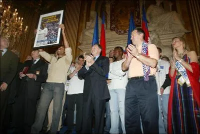 Combien de titres a remport Jacques Santini avec le club lyonnais ?