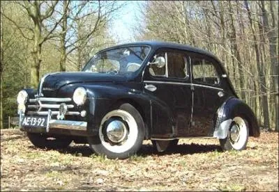 Cre en 1961 pour succder  :