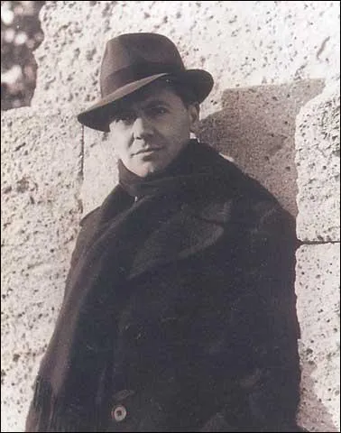 Qui a interprt ce personnage en 2002 ?