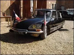 Ce fut sa voiture officielle en dbut de mandat :