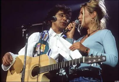 En 1986, d'après le titre de sa chanson, les nuits sans quelle chanteuse Laurent Voulzy s'ennuie-t-il souvent ?