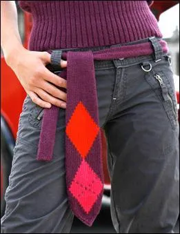 Peut être de cuir, de chasteté ou de sécurité :